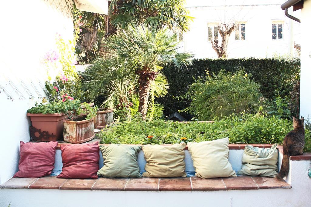B&B Casa Chinaski Mondello Bagian luar foto