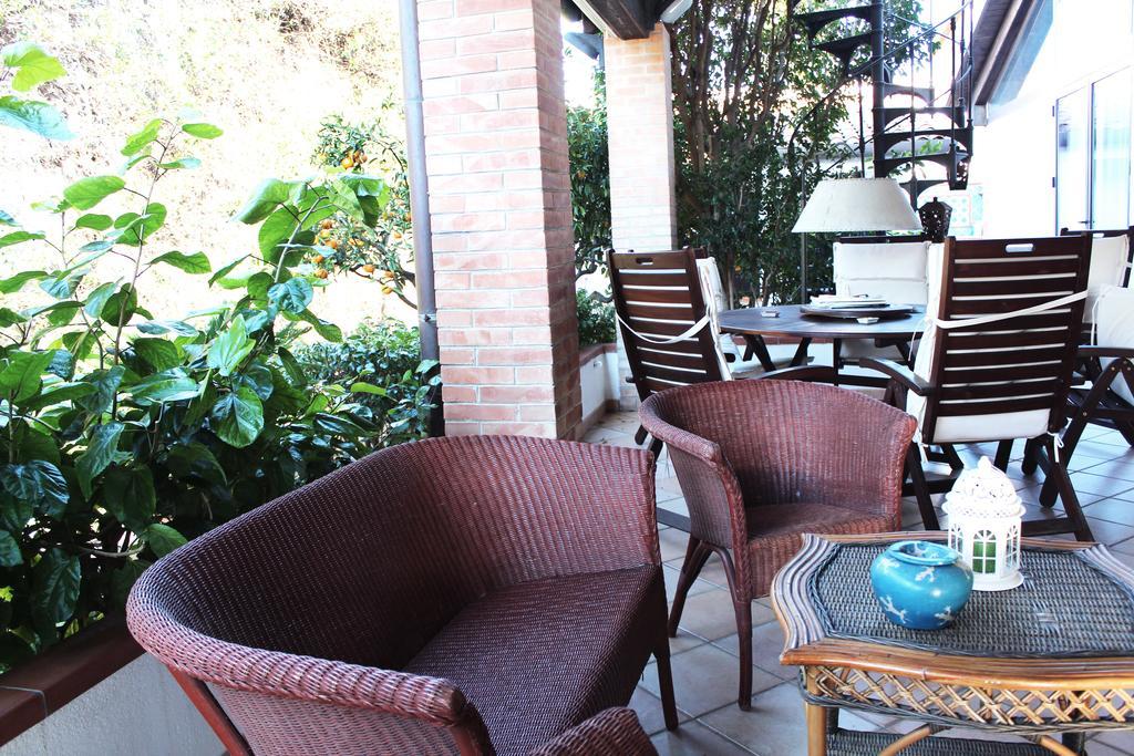 B&B Casa Chinaski Mondello Bagian luar foto