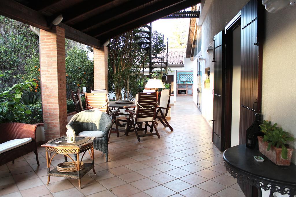 B&B Casa Chinaski Mondello Bagian luar foto