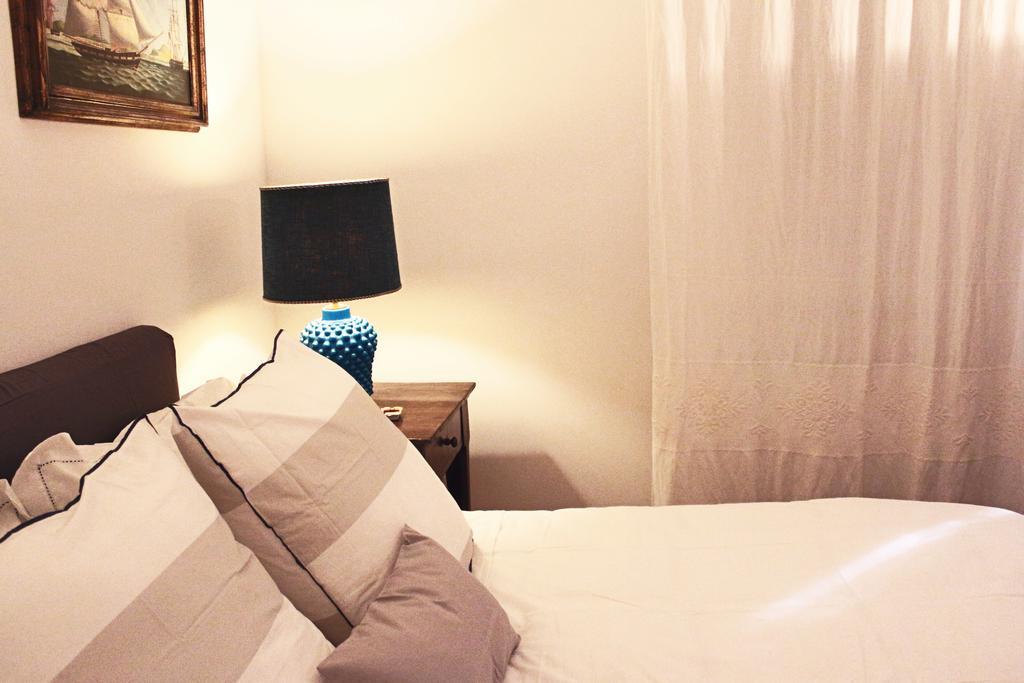 B&B Casa Chinaski Mondello Bagian luar foto