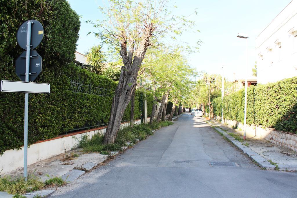 B&B Casa Chinaski Mondello Bagian luar foto