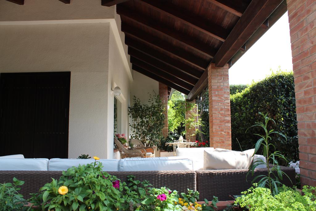 B&B Casa Chinaski Mondello Bagian luar foto